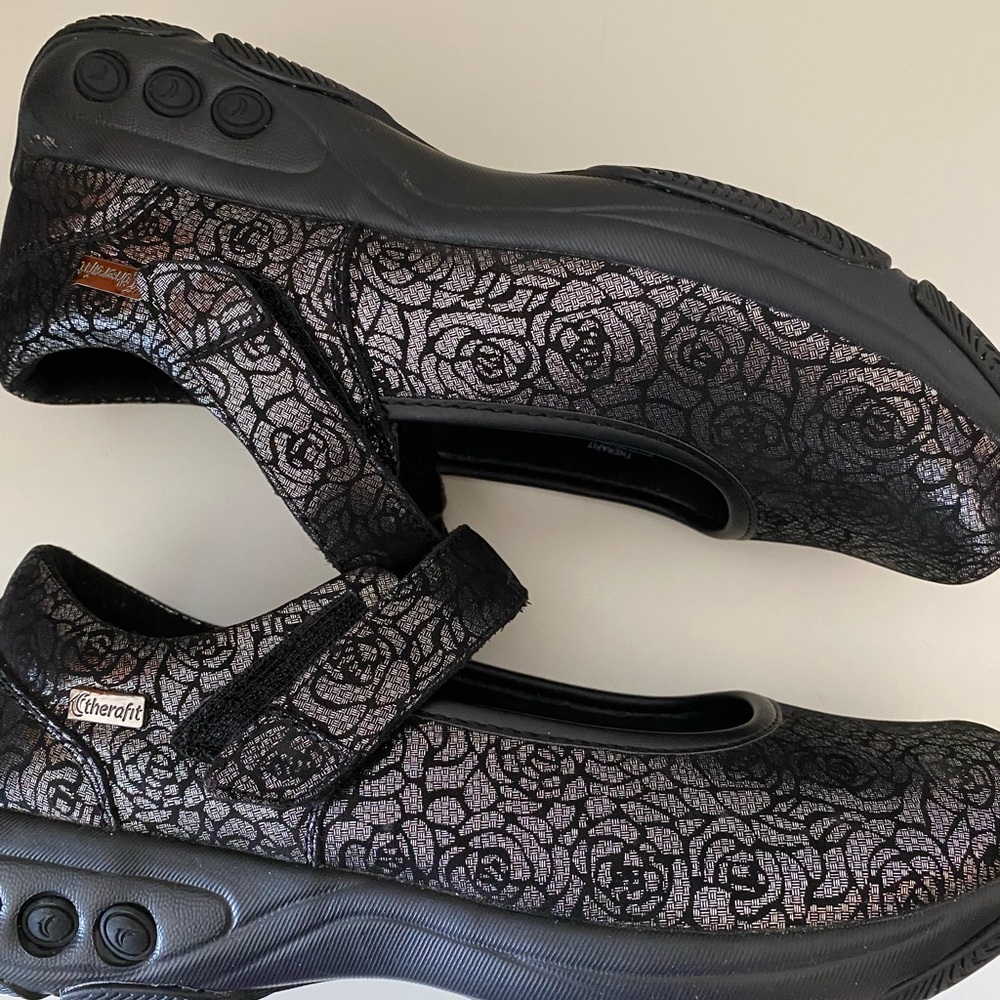 Therafit Mary Jane’s Black & Silver Size 6.5 - Picture 6 of 11